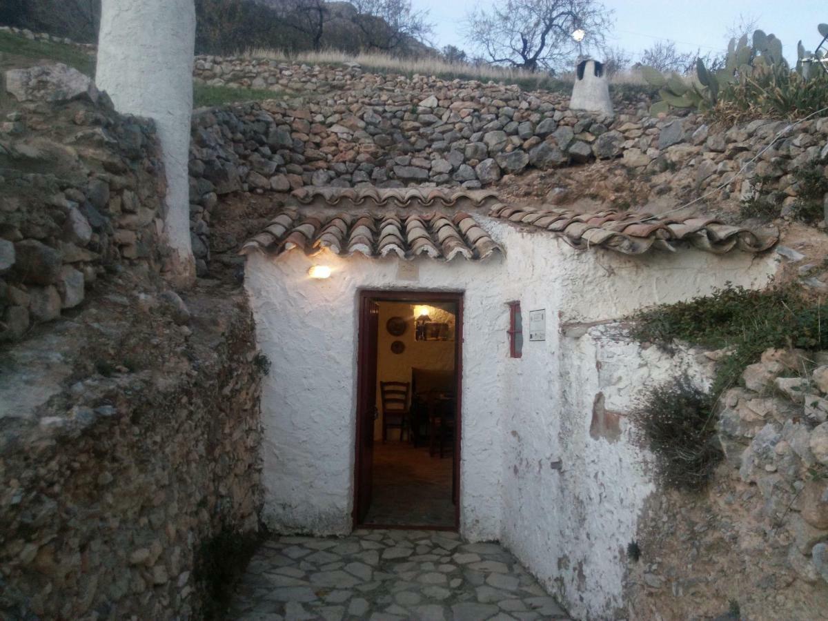 הוילה Pegalajar Cueva El Madrono מראה חיצוני תמונה