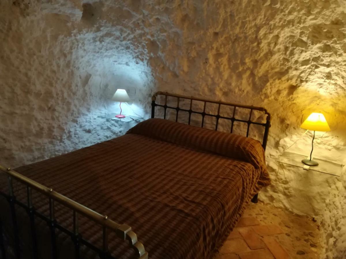 הוילה Pegalajar Cueva El Madrono מראה חיצוני תמונה